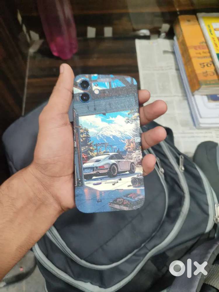 Iphone 12 blue clurr