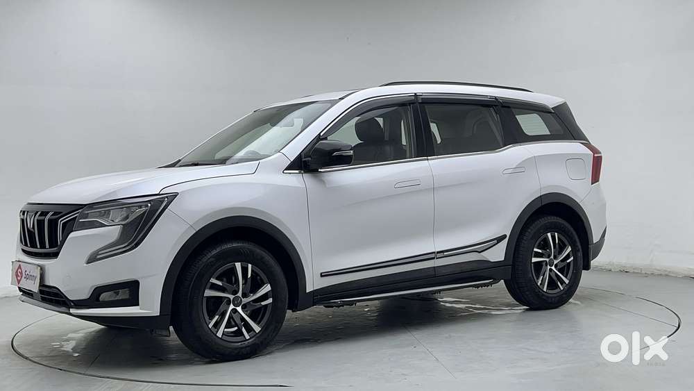 Mahindra XUV700 2.0 AX 5 Petrol AT Str, 2022, Petrol