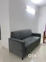 Table set and sofa– Excellent Condition