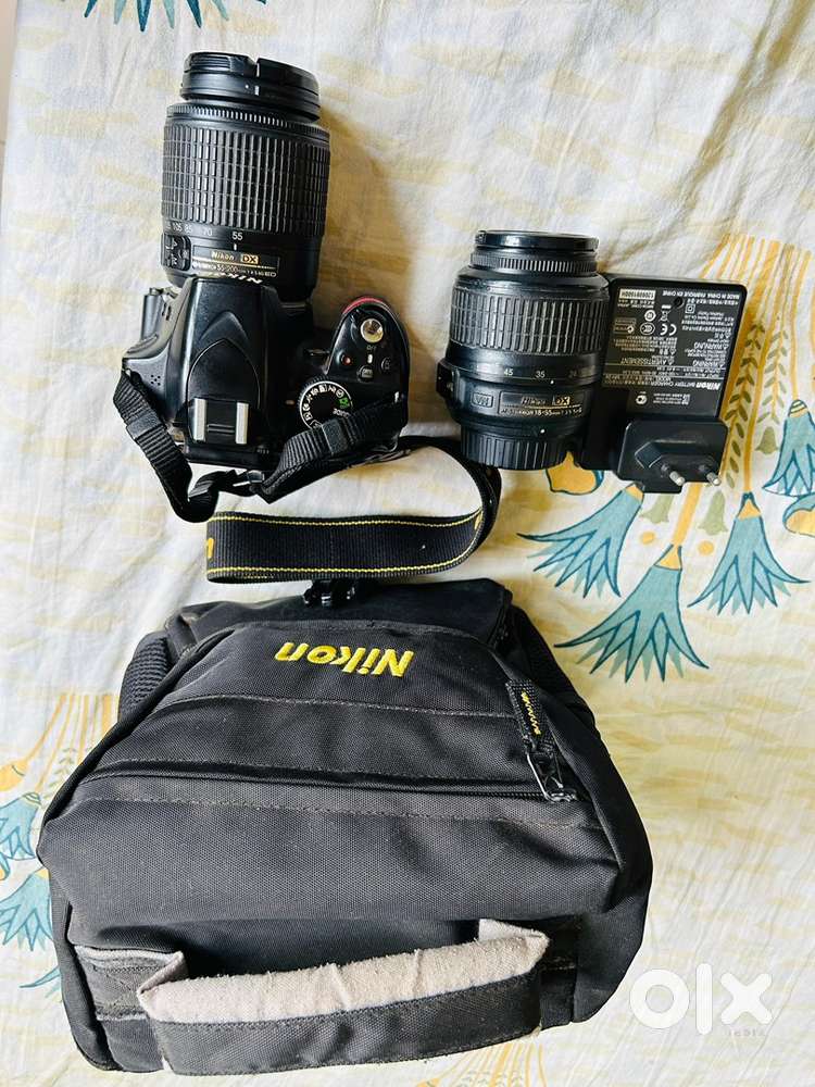 #URGENT SELL# Nikon D3200 with 55-200 Lens