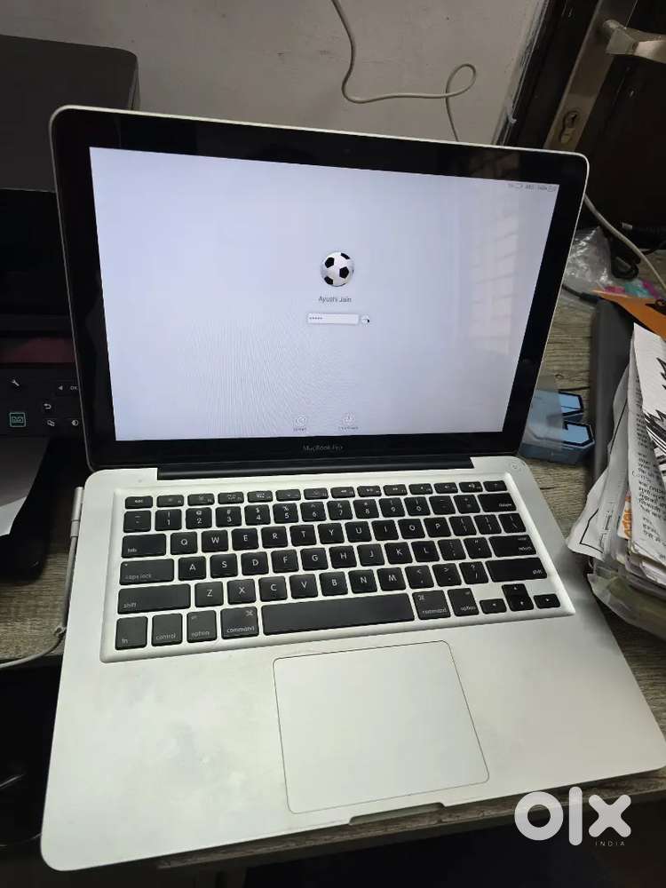 Macbook pro laptop I5