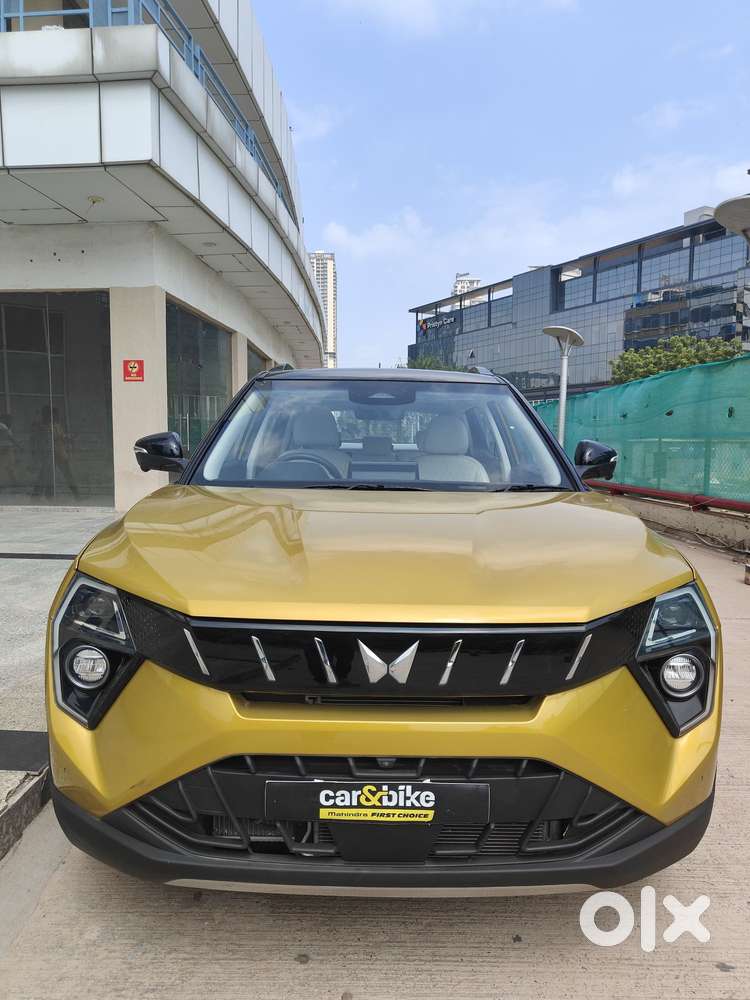 Mahindra XUV 3XO AX7L 1.2 Petrol AT (PG), 2024, Petrol