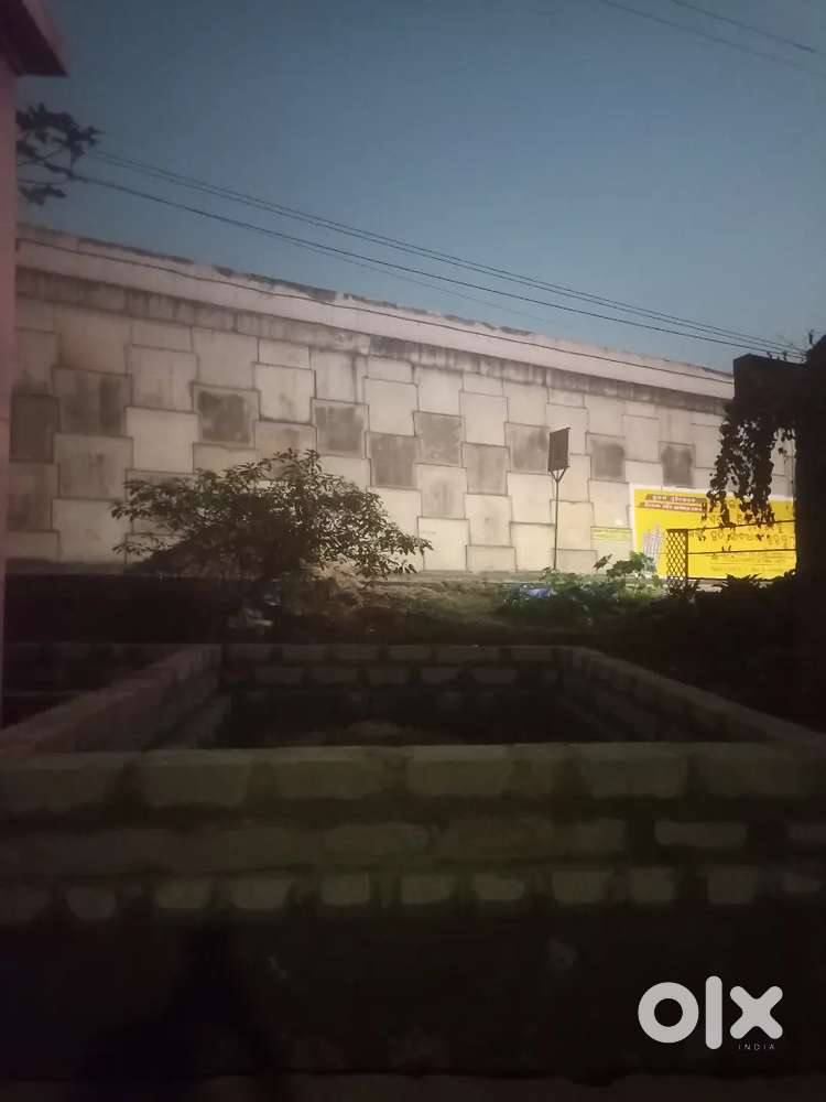 Shop for Rent available 10 x 12 (RS.7500 ) and 15 x 6 (Rs 4000)