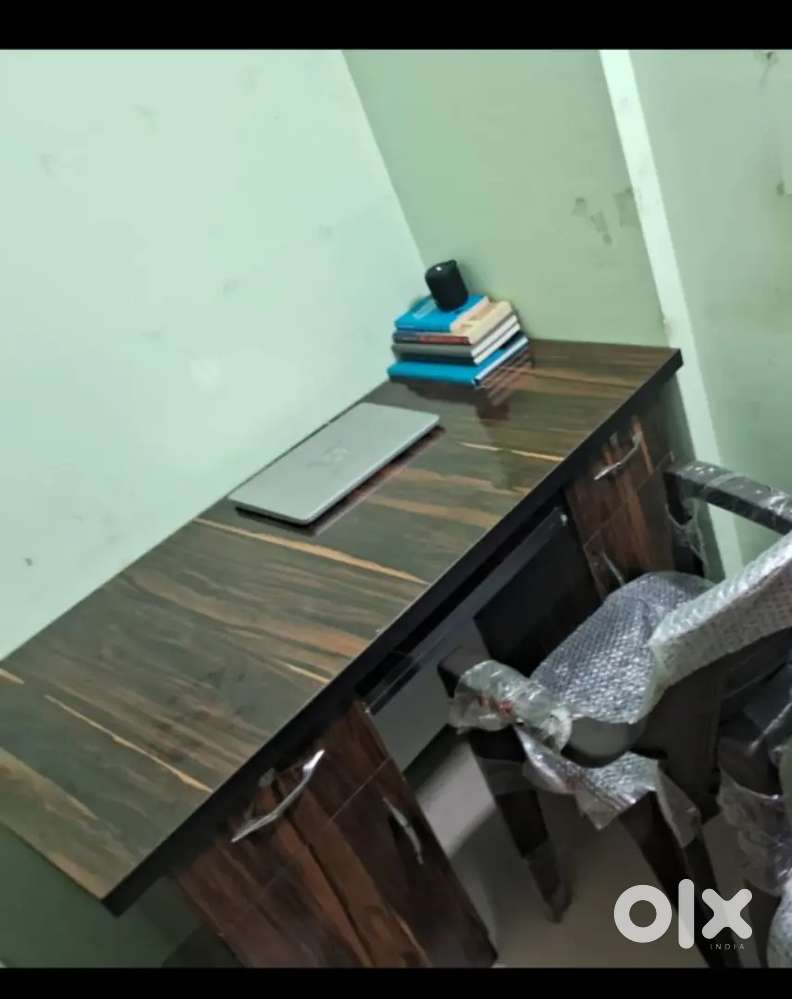 New office table,