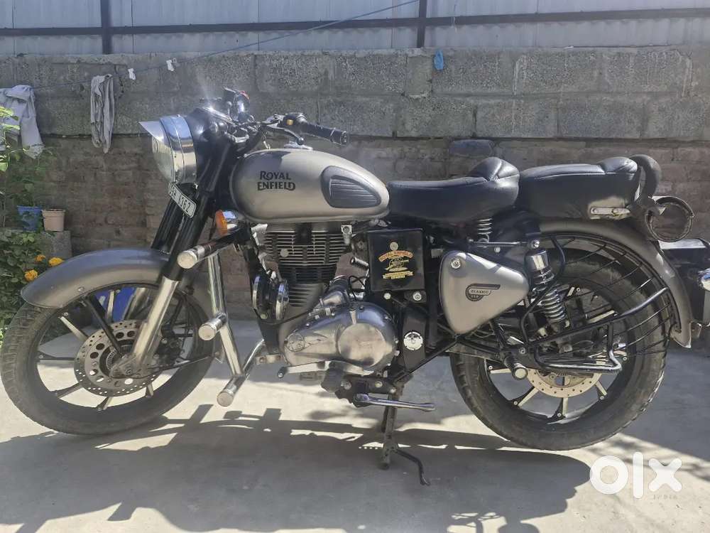 Selling Royal Enfiled Classic 350