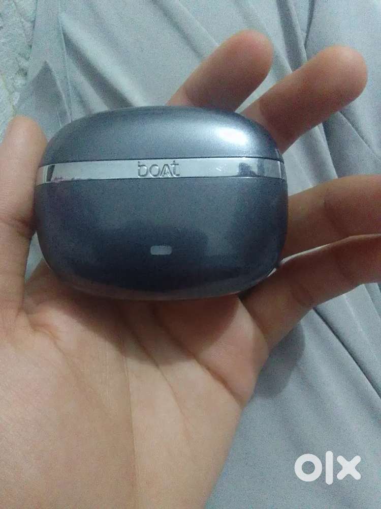 Boat brand new earbuds