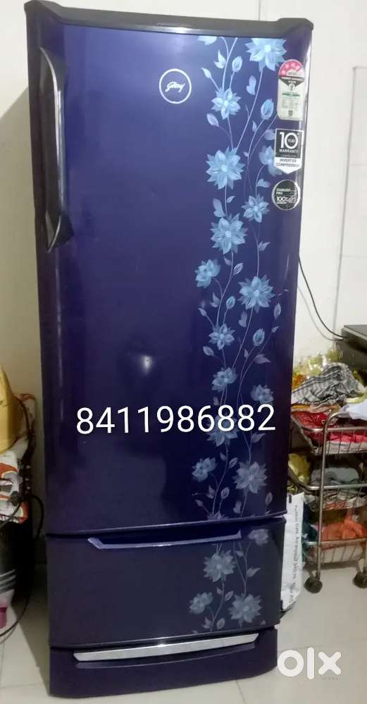 Godrej Fridge with 225 litter capacity Fridge is in working condition