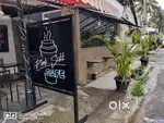 Well furnished cozy cafe with ample space and parking for sale