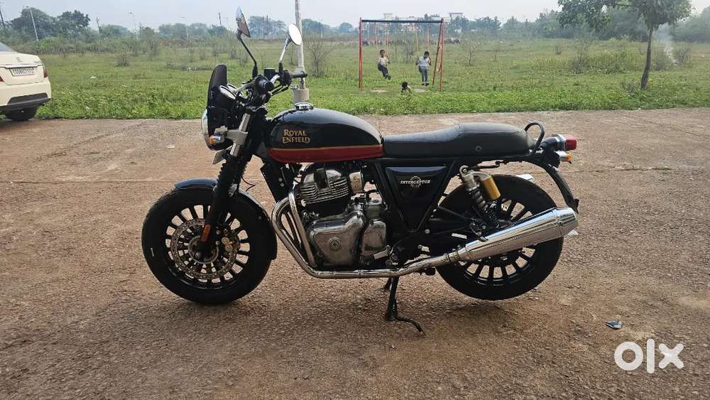 Interceptor 650 scracthless bike.  Noo work
