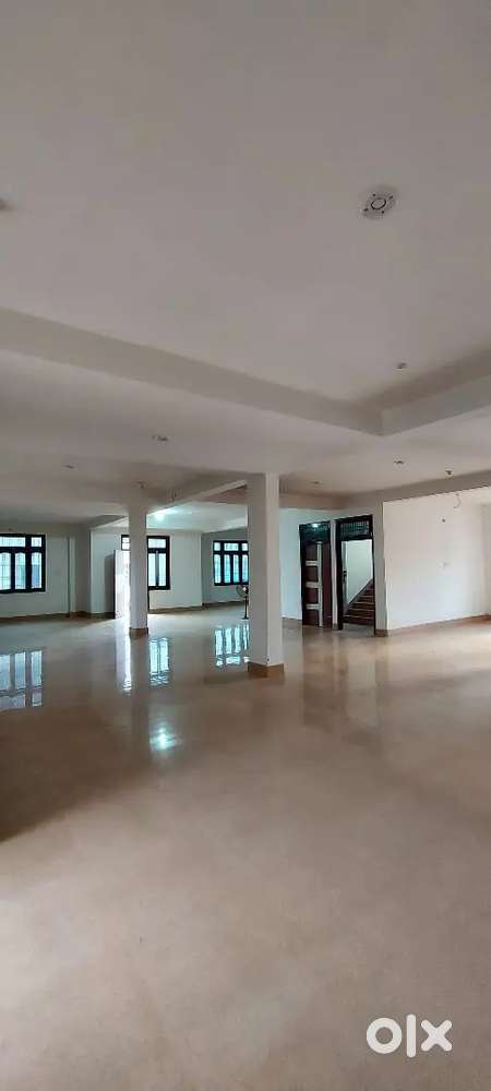 Singh Property Dealer 2000 Sqft Commercial Space Rent In Lanka Varanas