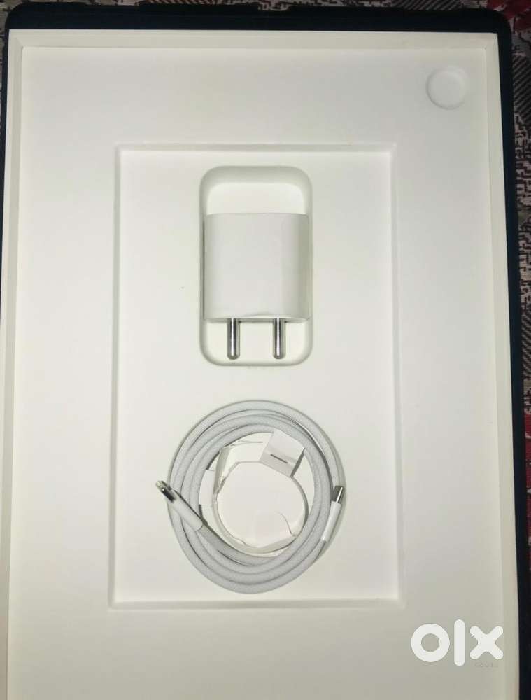Apple 20W adapter with C to C cable  . All latest iphone,Ipads.