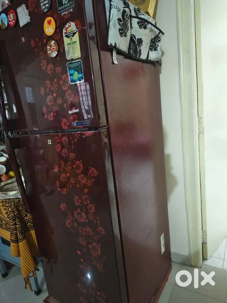 Samsung fridge 235litres
