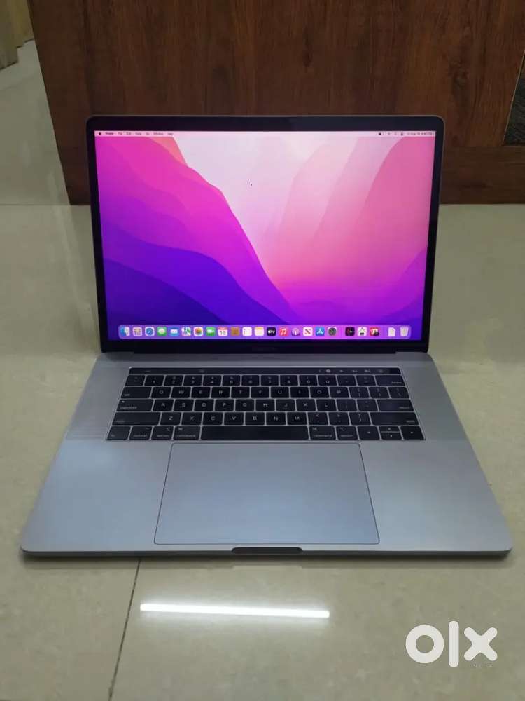 Apple Macbook Pro 15 inch A707