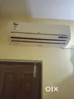 LG splitter Ac 1ton for sale  good maintain full service