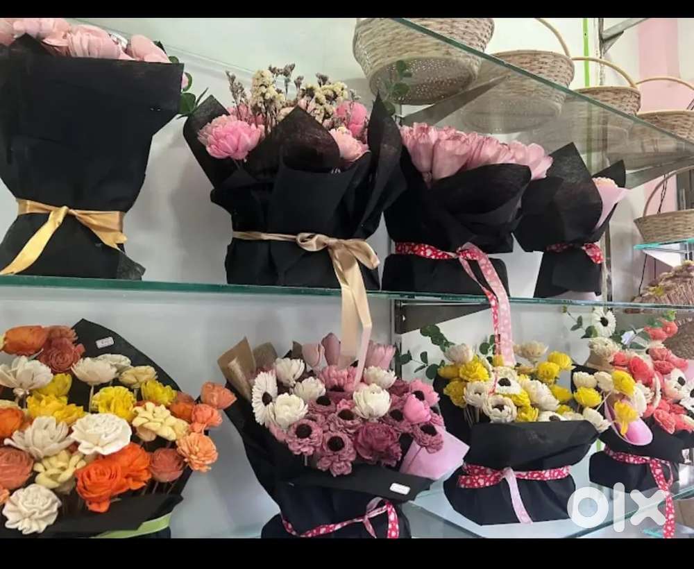 DESIGNER FOR FLOWER BOUQUET