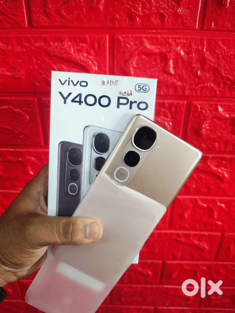 Red mobiles apsara circle sales worker