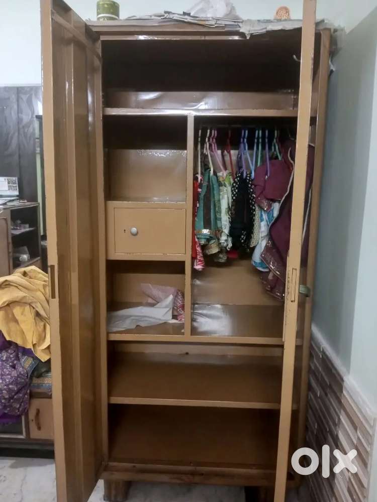 Almirah & Others Furnitures