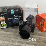 sony alpha m3 body with 50mm lens