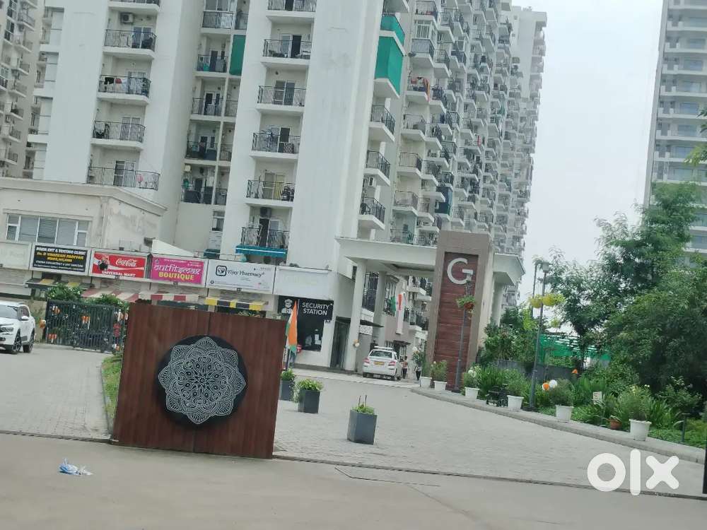 माइक्रोसॉफ्ट ऑफिस के नजदीक प्लॉट नोएडा सेक्टर 145 में