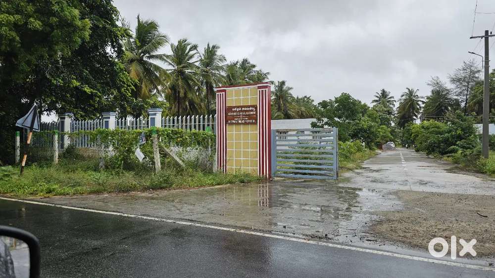 Shop and resisential type 2.7 cents DTP corner site Pollachi for Sale.