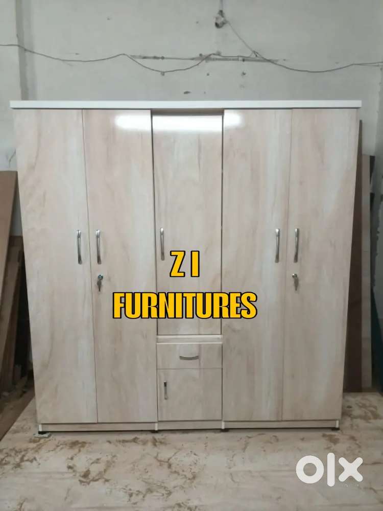 Z I FURNITURES 5 DOOR WARDROBE