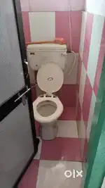 Total 3 floor nu makan 6e akhu makan api devanu 6e