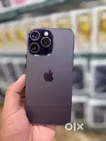 WE DEAL APPLE IPHONE REFURB VARIANTS WITH BEST PRICE WE HAVE  A STORE