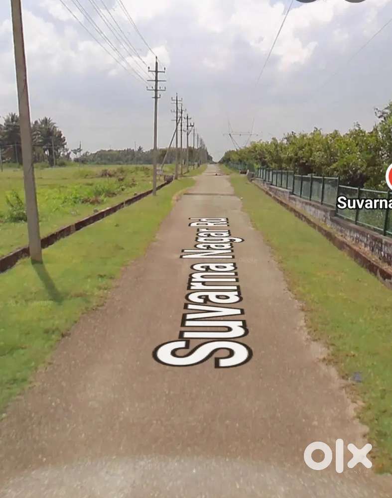 40x60 North face site for sale opposite park