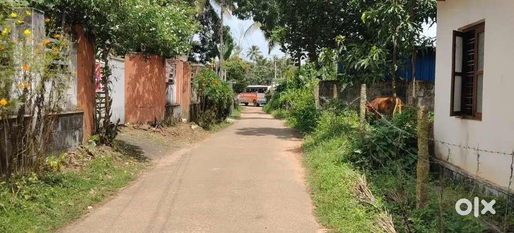 22 cent property and 2750sqft house for sale near highway side