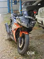 Yamaha R15 v2