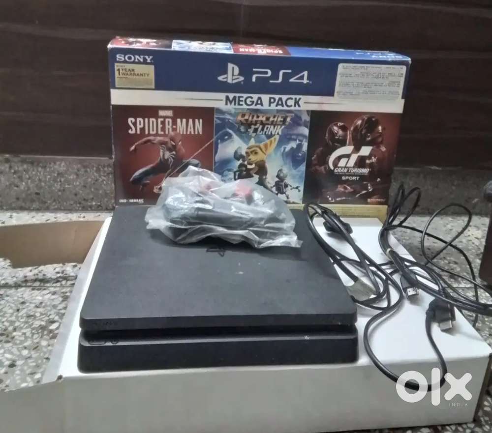 PlayStation- PS4 SLIM