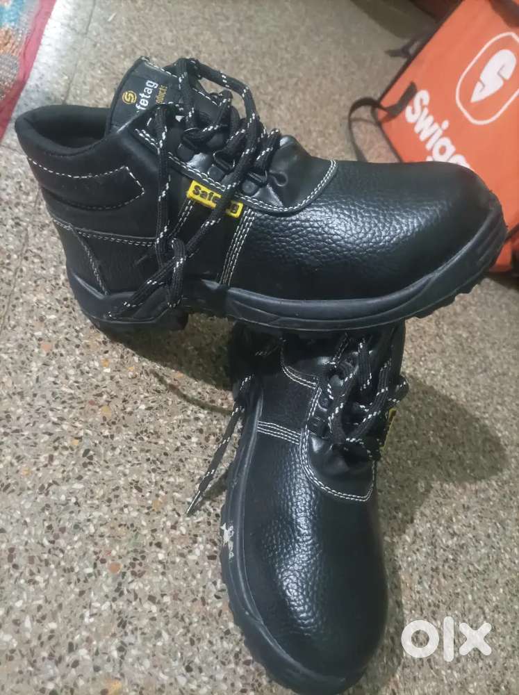 Safety shoes
