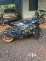 Yamaha r15 v2