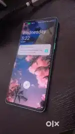 6,128 scratchless 7month old 90Hz 5g