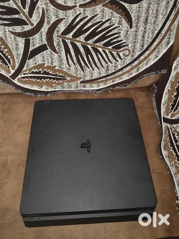PlayStation 4 Slim 1tb