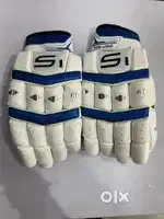 Unused Batting Gloves (Right Handed)