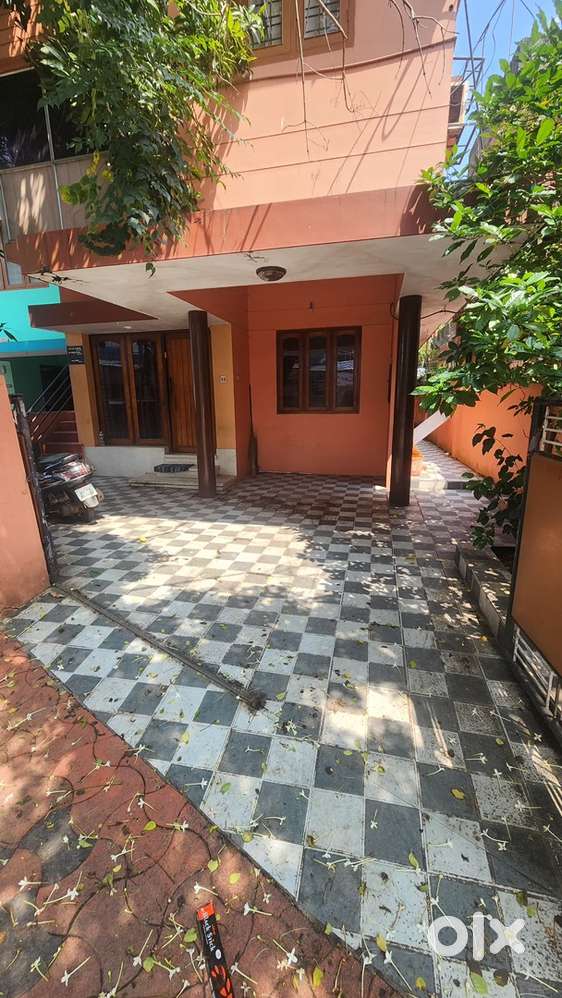 House for rent in Vanchiyoor Main Road