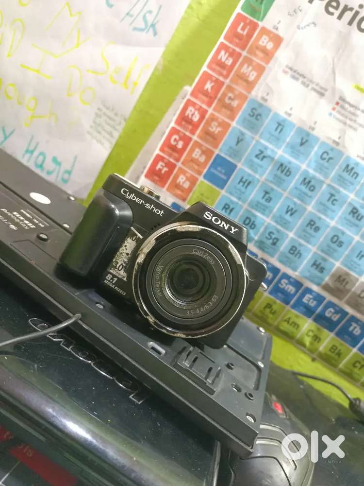 Sony camera cyber shot Model DSC-H10