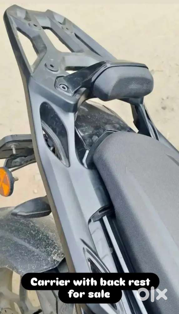 Dominar 400 back carrier