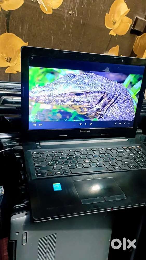 Mint condition laptop 8gb ram 500 gb hard disk 1month testing warranty
