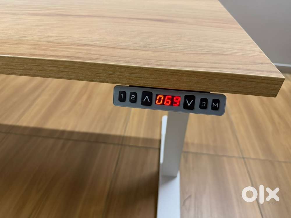 Electric Hight Adjustable Office Table