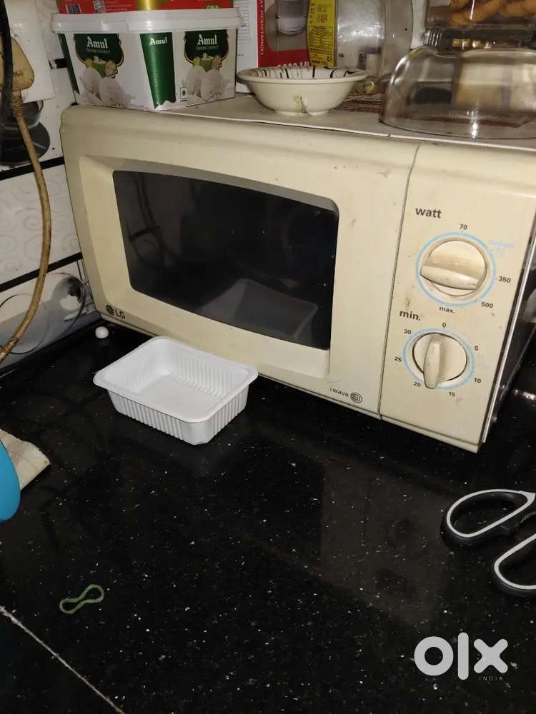 Microwave Oven
