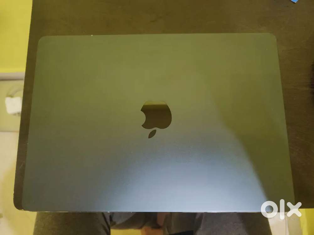 Macbook air M2 immediately sale
