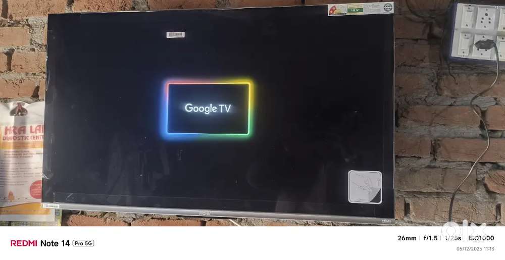 Haier 43 inch TV 1 MONTH OLD