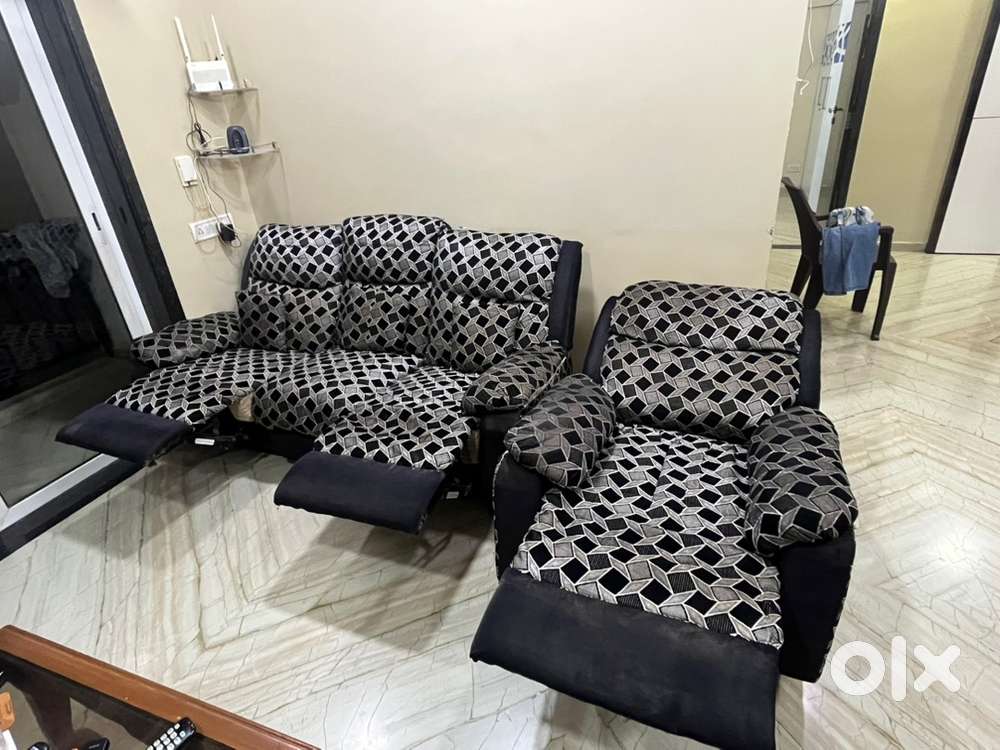 Recliner Sofa set 4 seater (3 seater + 1 seater)