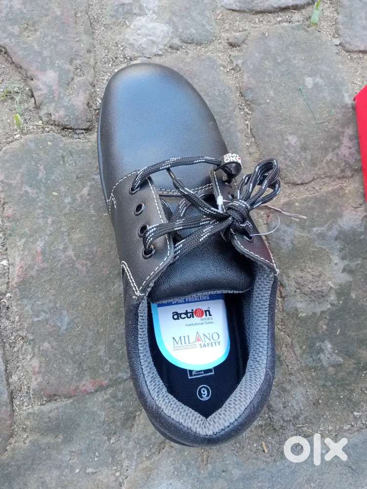 Action Safety shoes 9 no