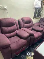 Recliner sofa