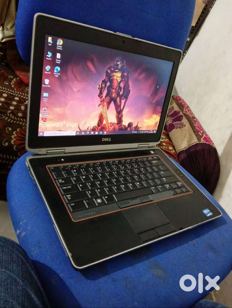 Dell Laptop i5 , SSD 128 GB ,Hdd 320 GB, 4 GB RAM, 2 Hr Backup