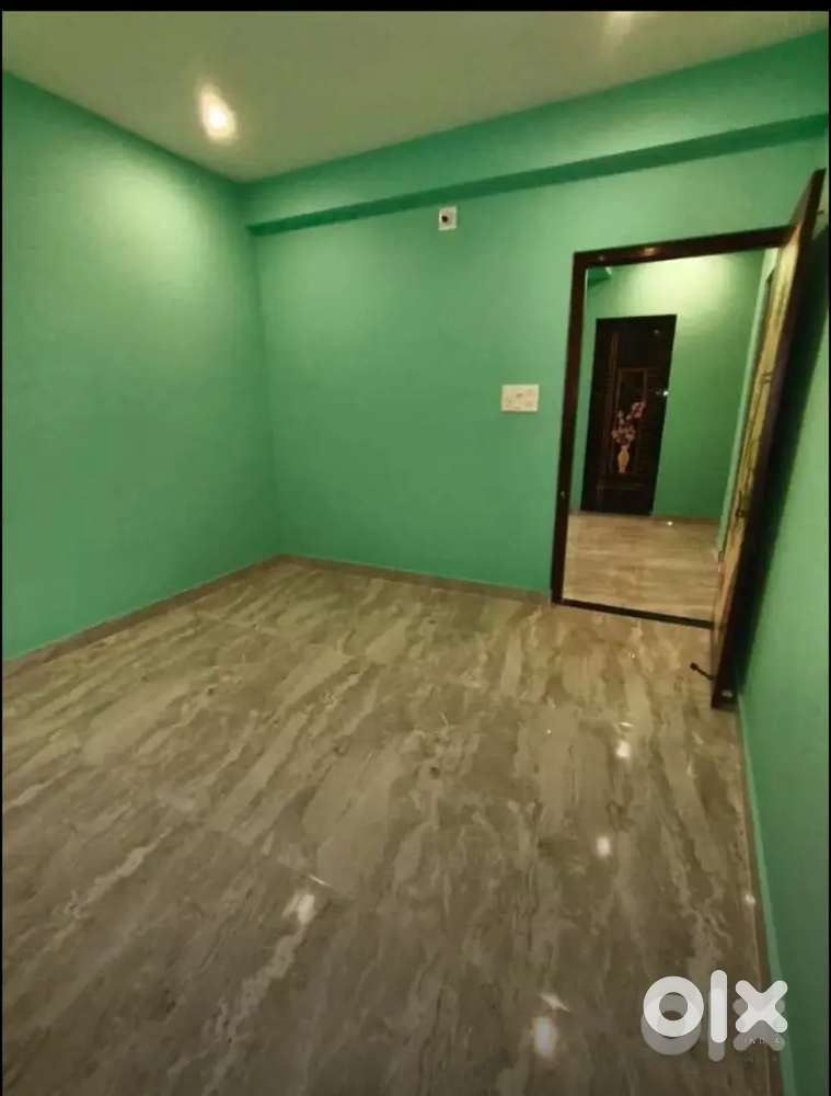 Fully independent house living room family bachelor girls job holder