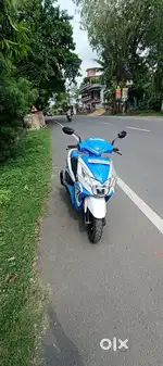 Almost new showroom condition scooty